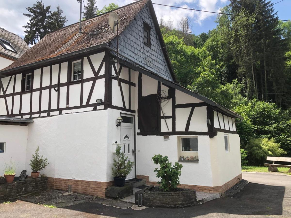 Ferienhaus Ehrbachklamm Brodenbach Exterior photo